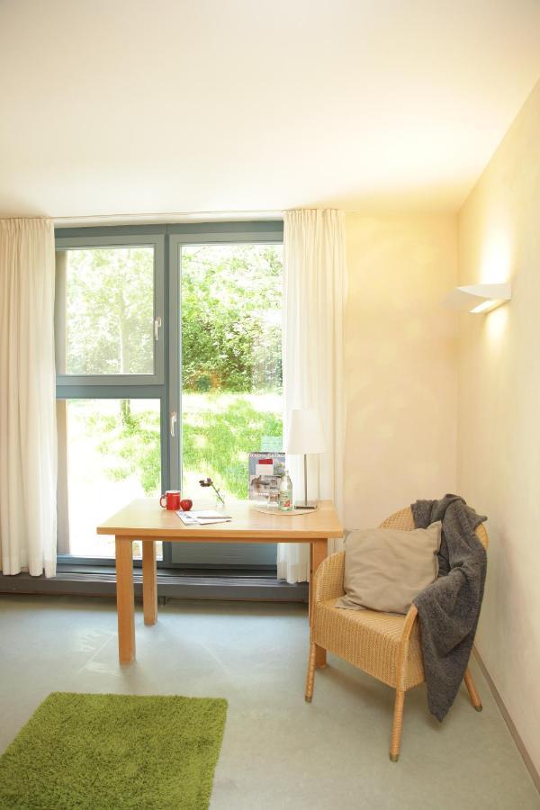 Alanus Gastehaus Hotel Alfter ภายนอก รูปภาพ