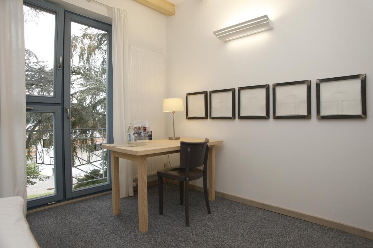 Alanus Gastehaus Hotel Alfter ภายนอก รูปภาพ